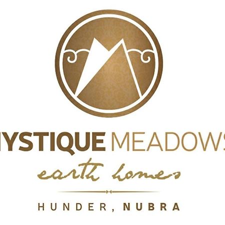 Mystique Meadows Earth Homes Hundar Dış mekan fotoğraf