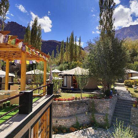 Mystique Meadows Earth Homes Hundar Dış mekan fotoğraf