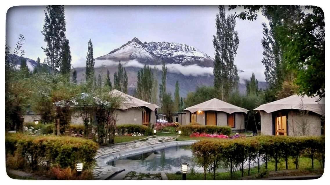 Mystique Meadows Earth Homes Hundar Dış mekan fotoğraf